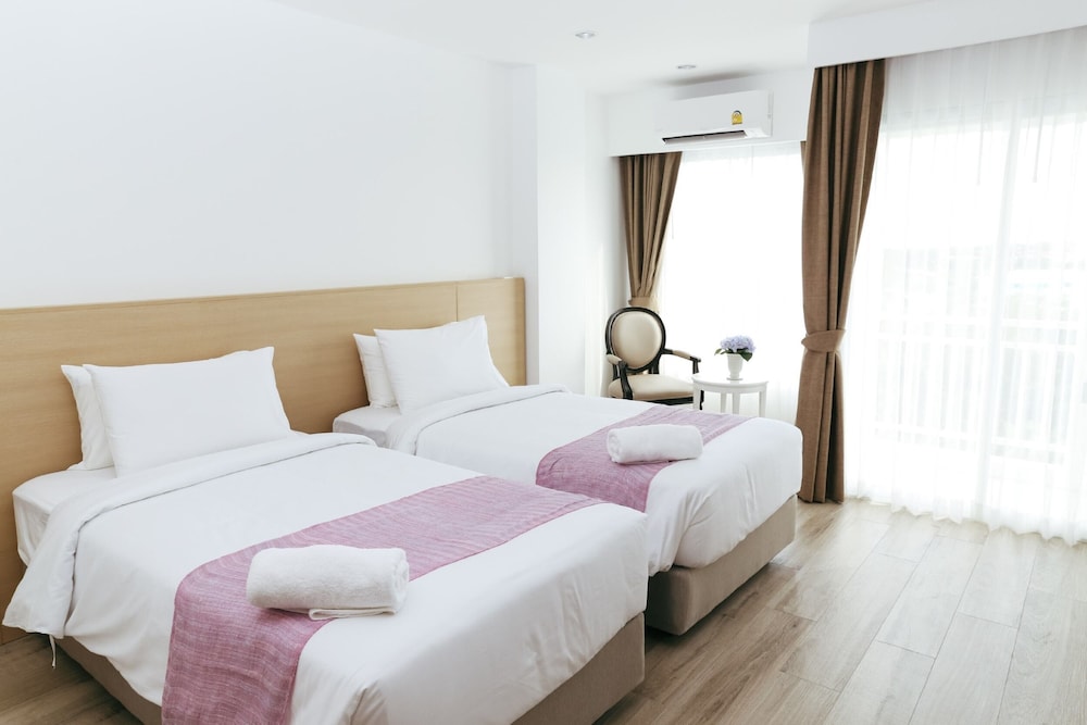 Superior Twin Room - Photo 6
