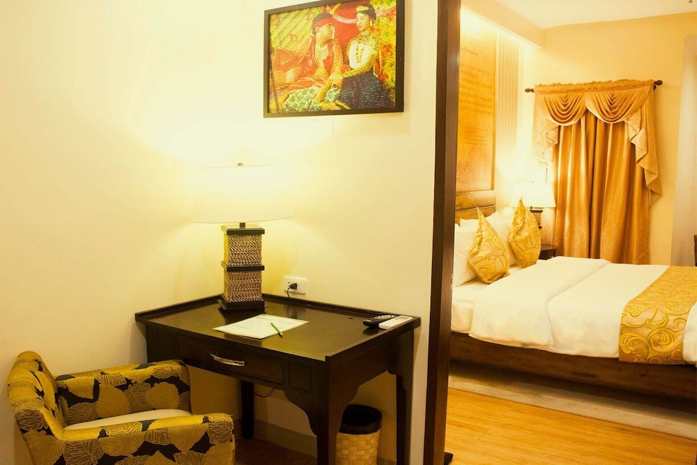 Royal Suite photo 2
