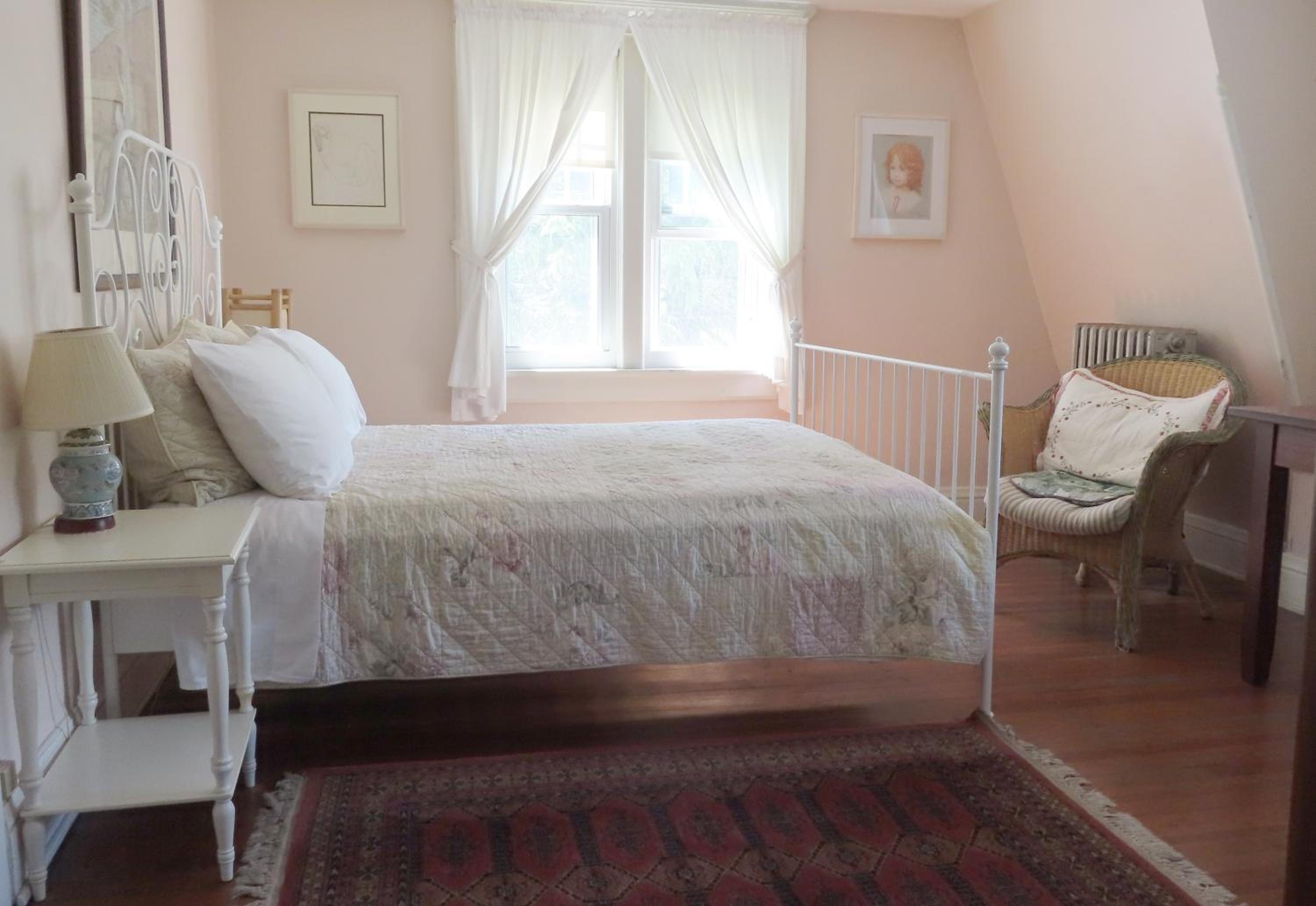 Queen Room with Garden View photo 3