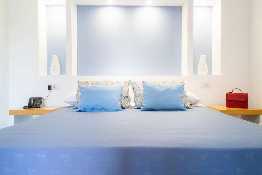 Superior Triple Room - Photo 11