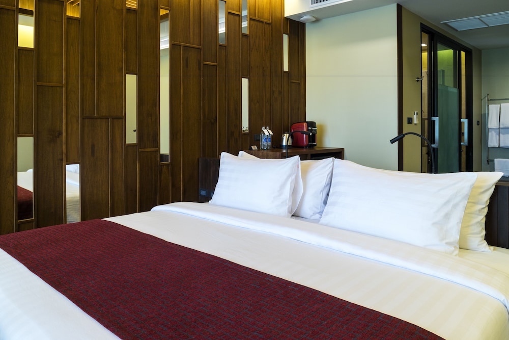 Premium Double with Jacuzzi photo 2