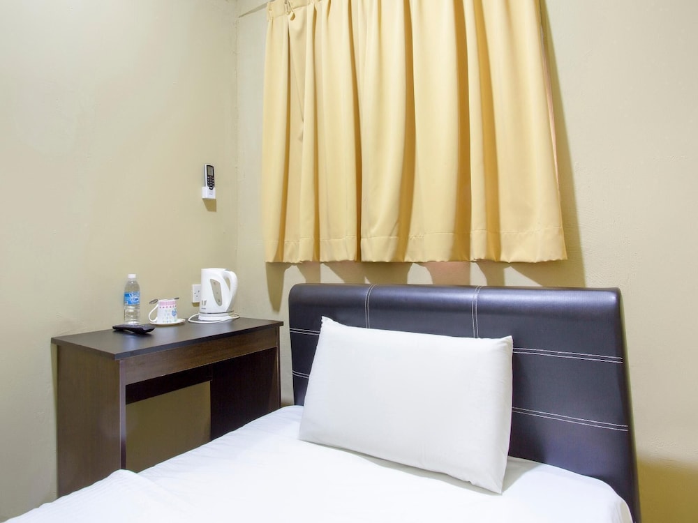 Basic Single Room photo 2
