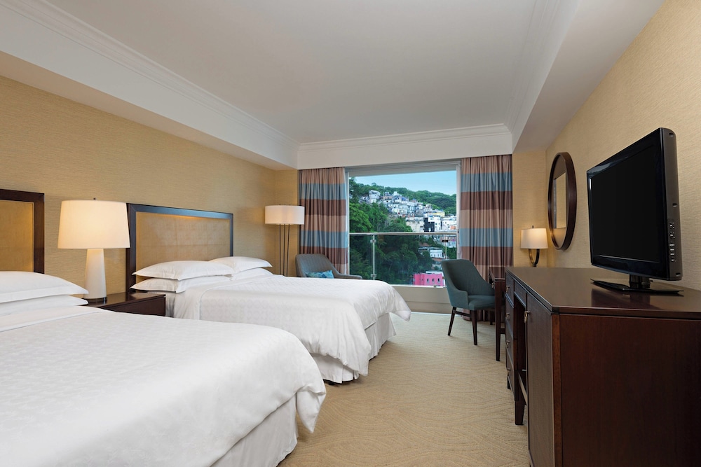 Club Room, 2 Double Beds - Photo 2
