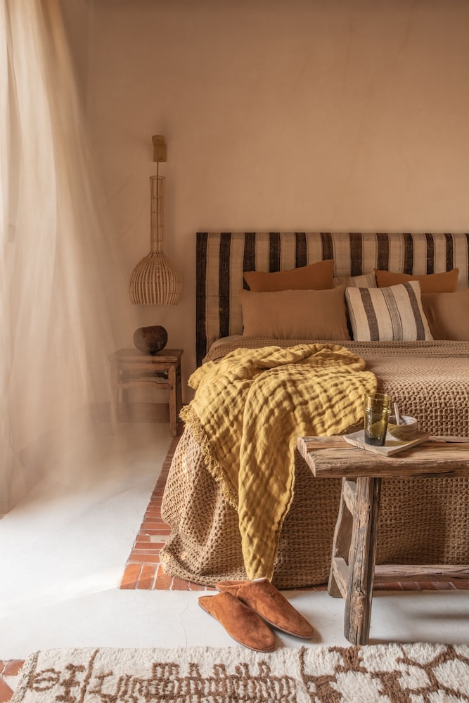 Junior Suite, Balcony, Desert View
