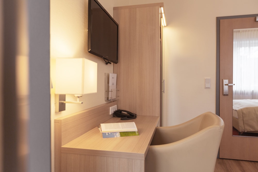 Business Room photo 3