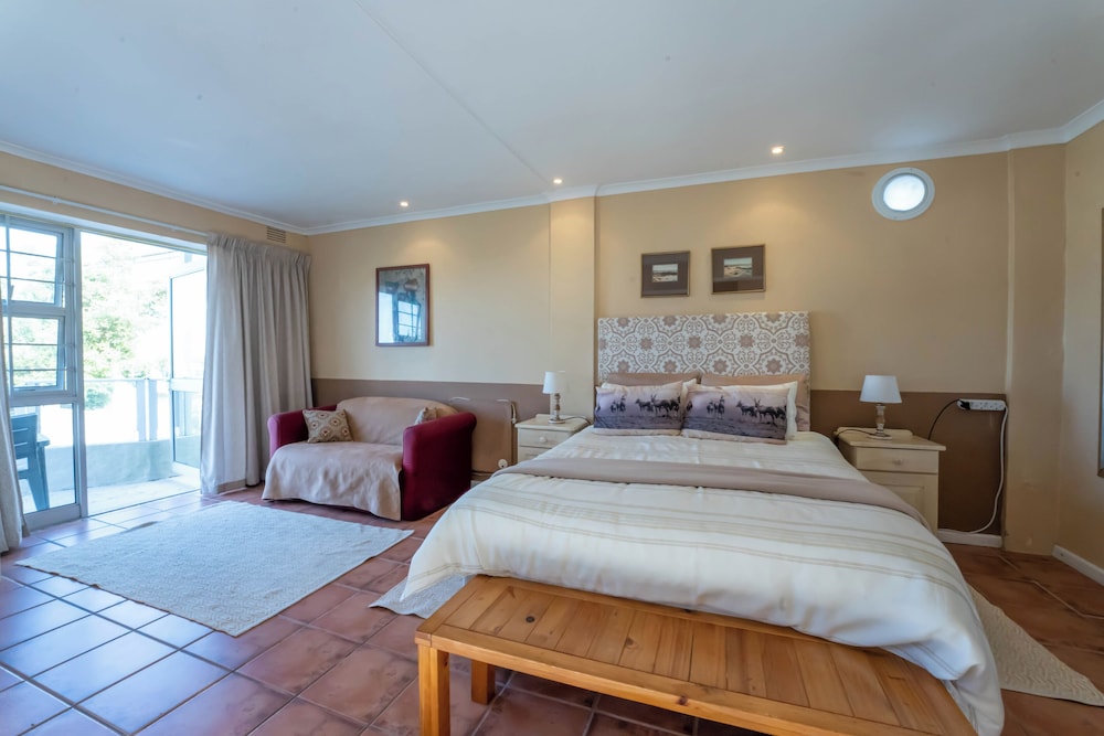 Deluxe Double Room, Ensuite, Garden Area photo 1