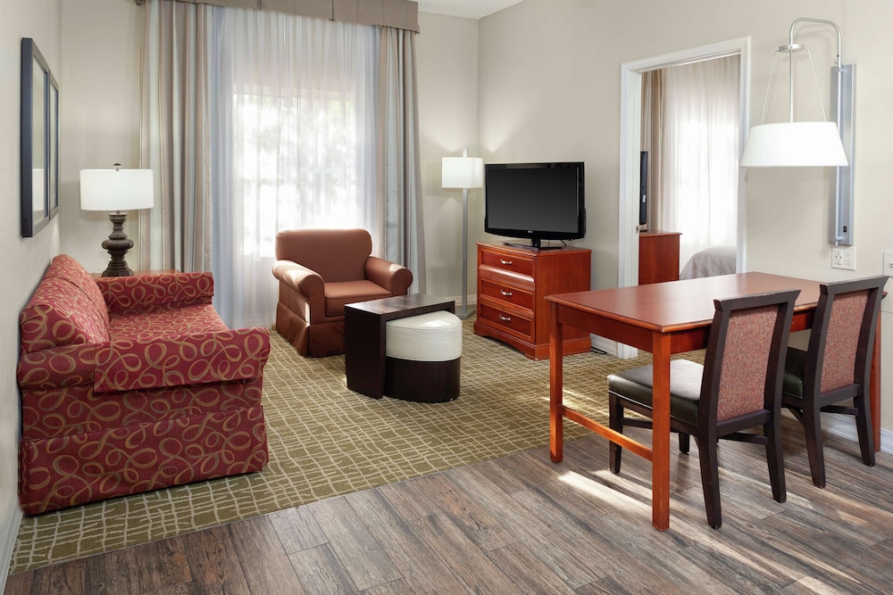 Suite, Accessible, Bathtub - Photo 2