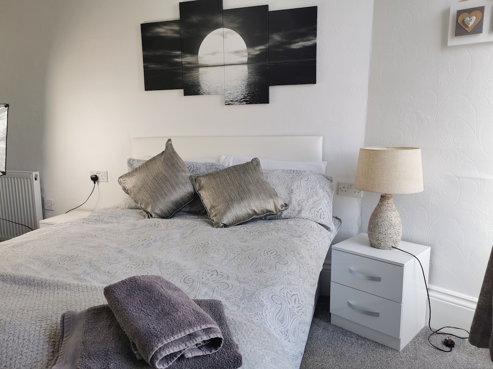 Classic Double Room, Ensuite, Sea View (Double with Sea View)