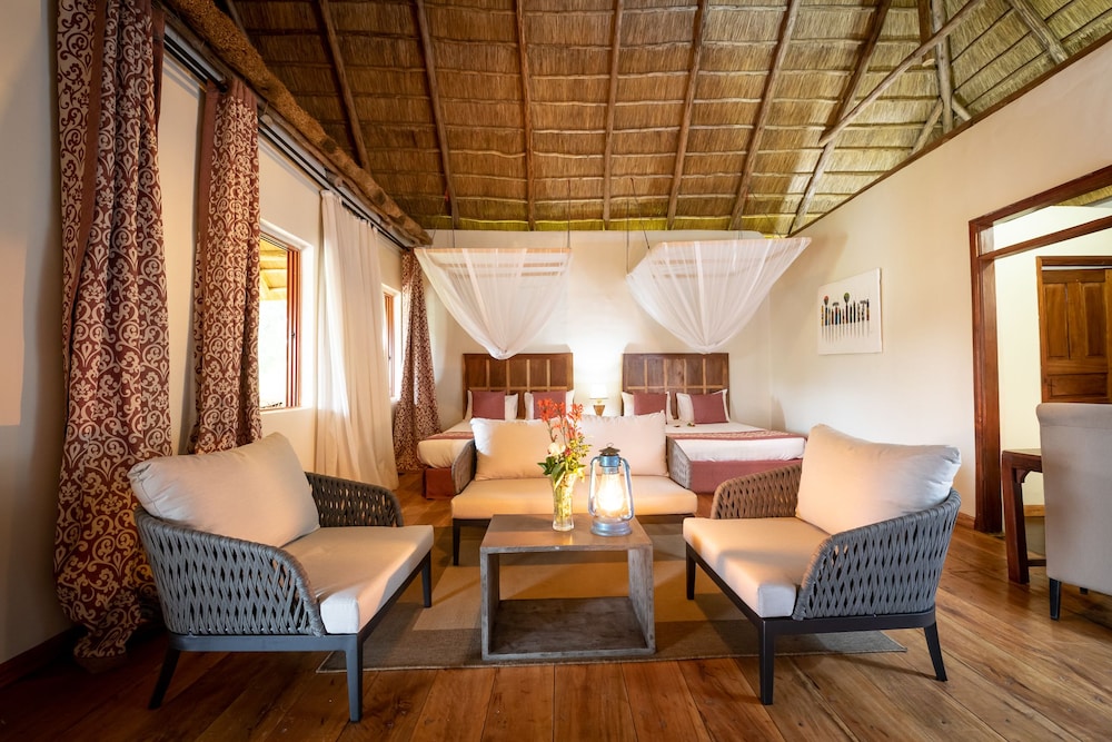 Family Chalet, 2 Bedrooms, Partial Lake View photo 1