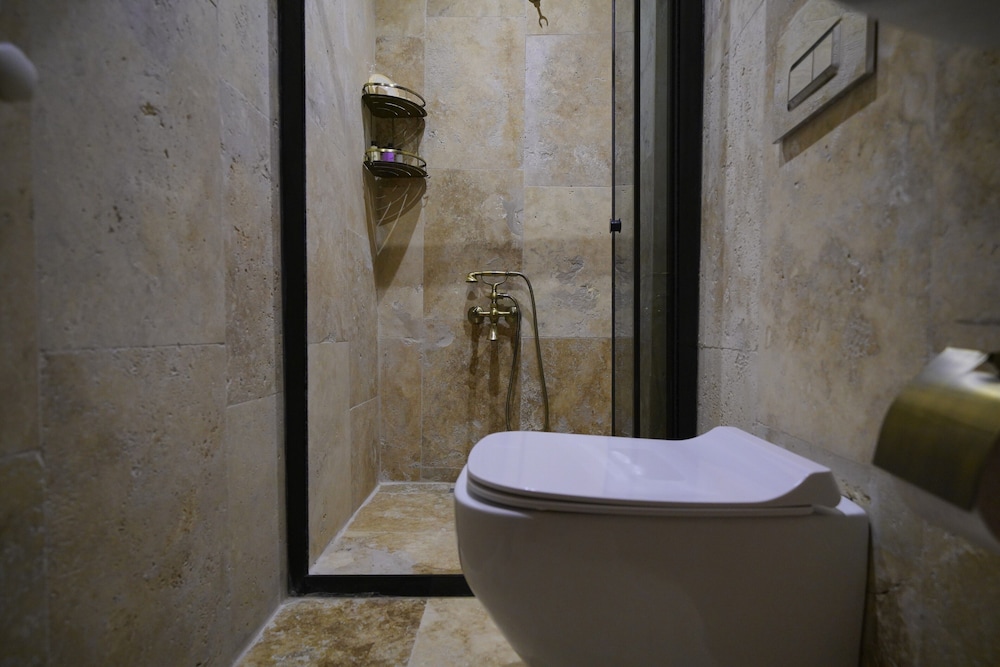 Hanzade Deluxe Stone Room - Photo 21