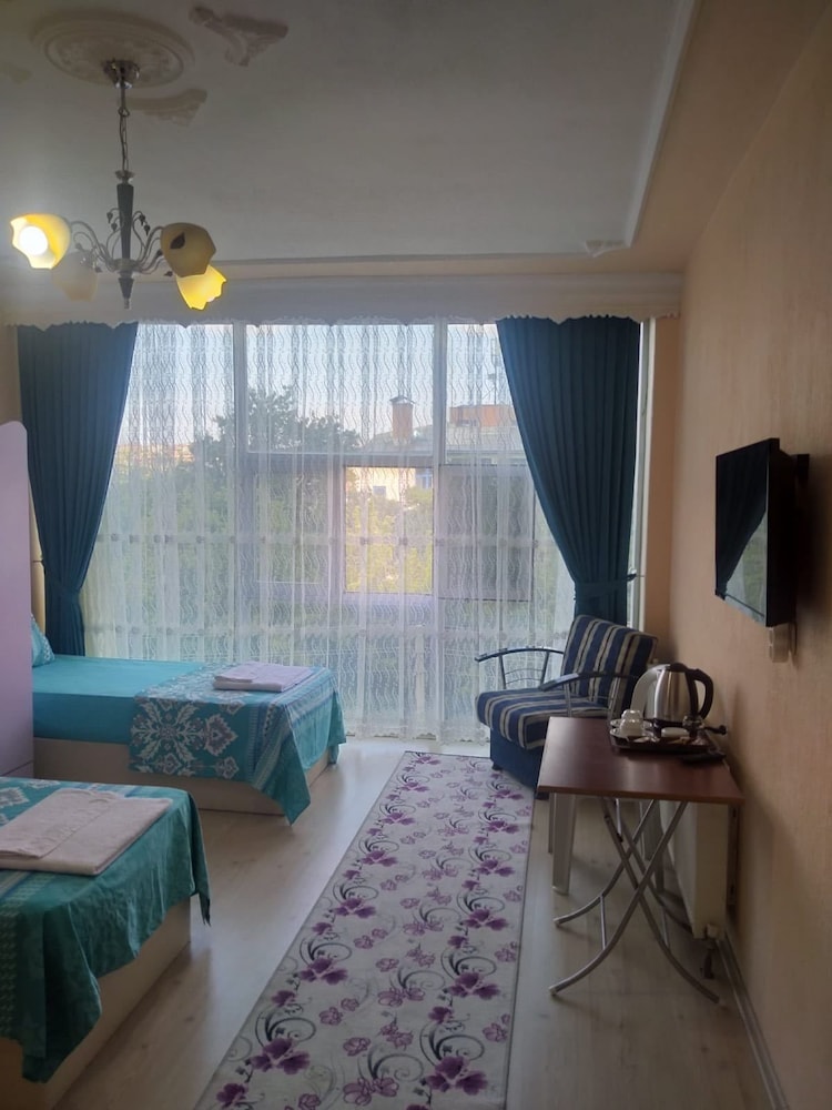 Standard Triple Room photo 1