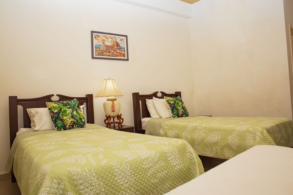 Standard Triple Room, 3 Twin Beds photo 1