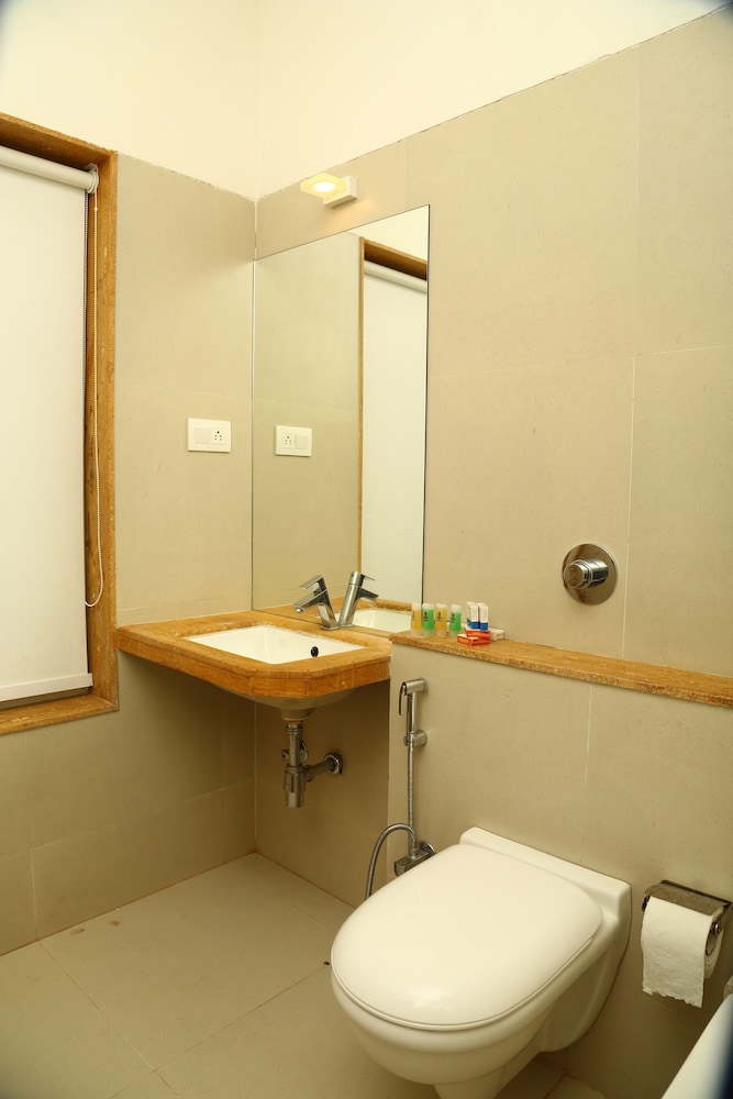 Premium Double Room, 1 King Bed, Valley View photo 2