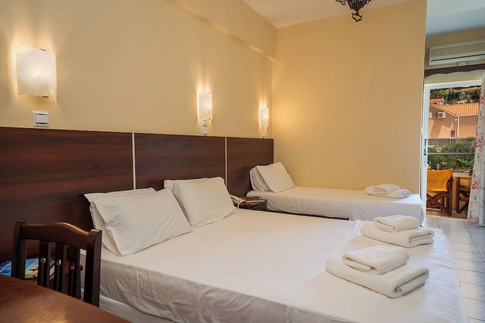 Triple Room, Mountain View photo 3