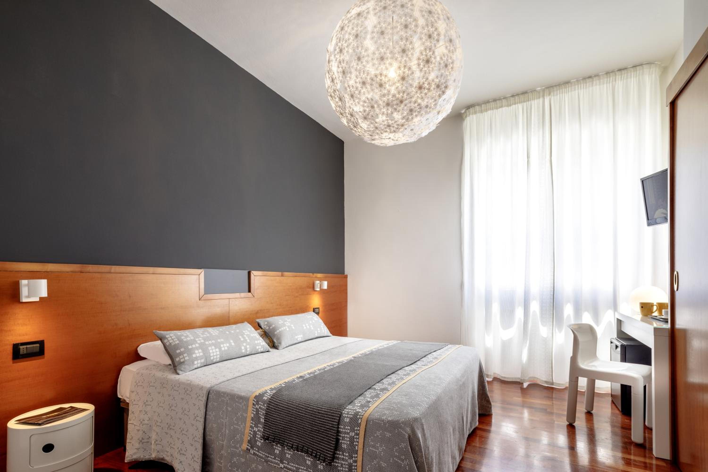 Double Room - Disability Access photo 1
