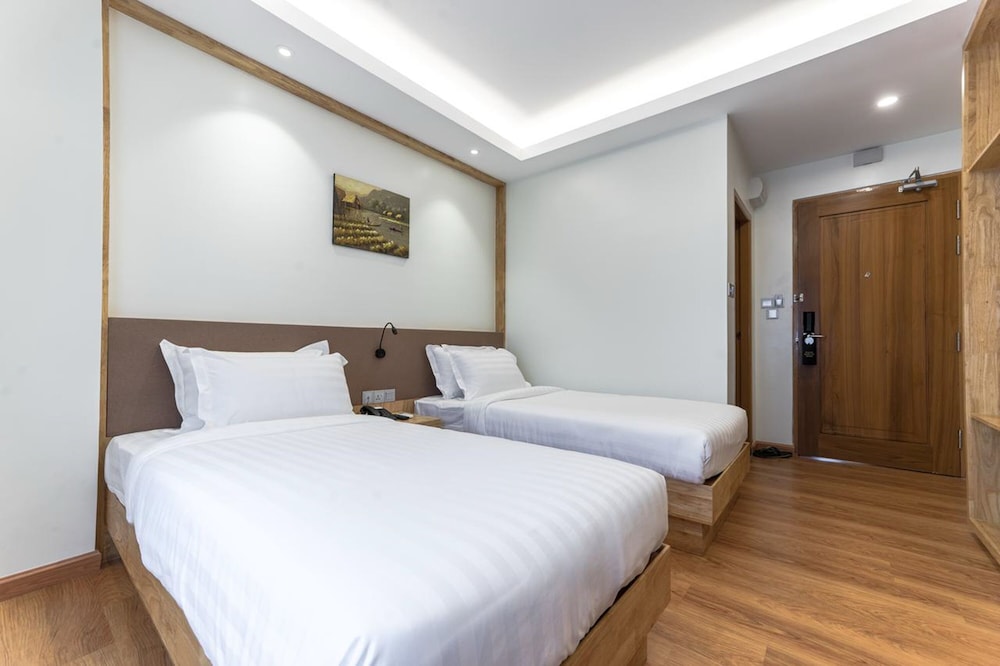 Superior Twin Room, 2 Twin Beds photo 3