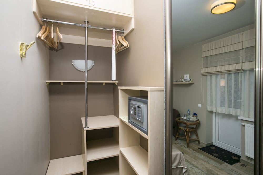 Standard Triple Room photo 2