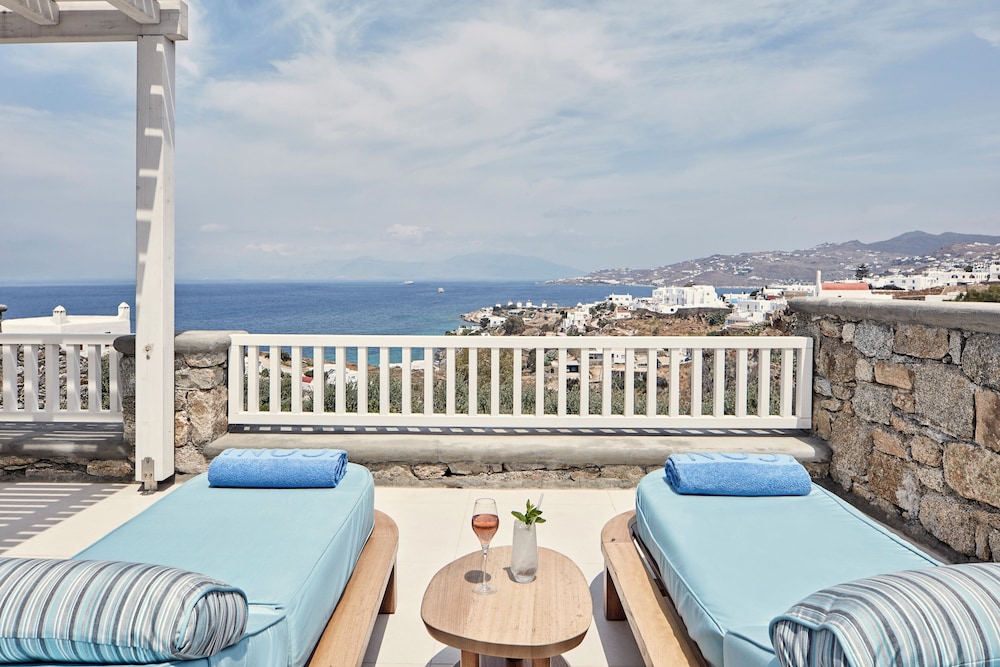 Junior Suite, Sea View (Sunset, Outdoor Jetted Tub) photo 2