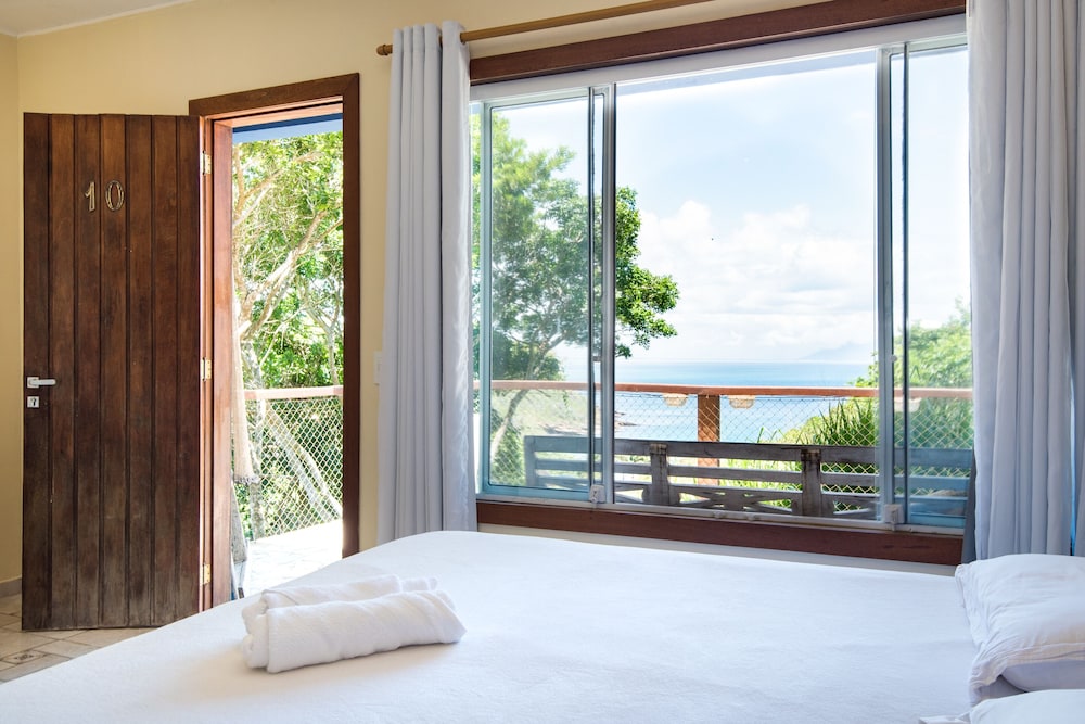 Executive Quadruple Room, Jetted Tub, Ocean View photo 2