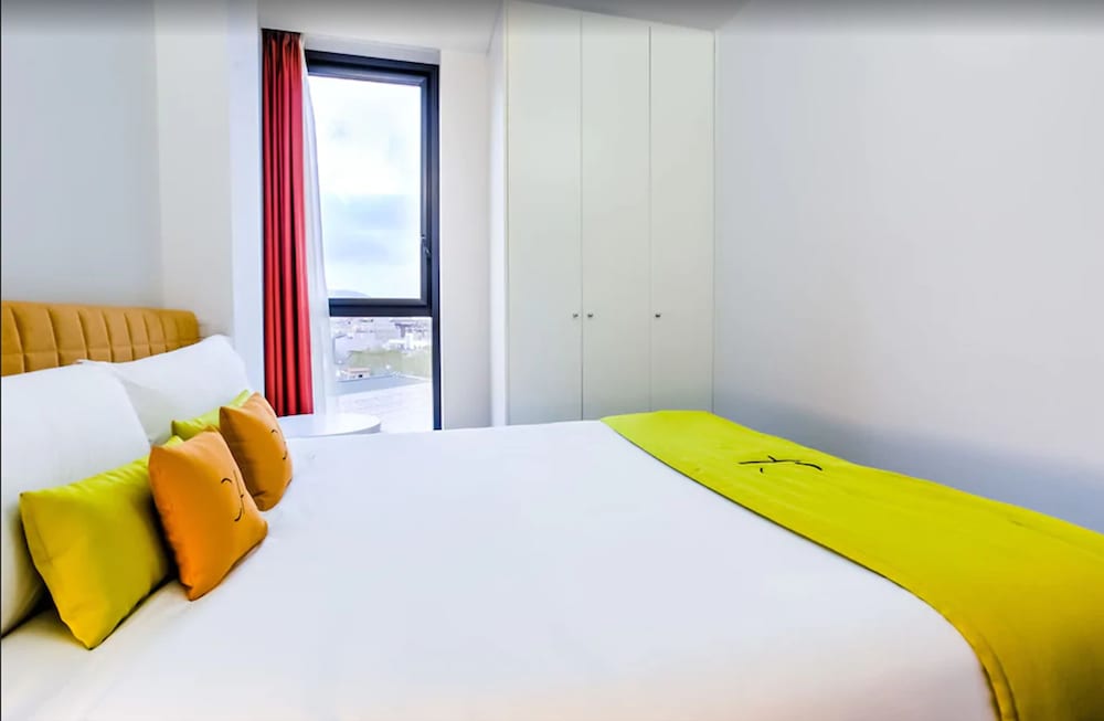 Superior Apartment, 2 Bedrooms, Kitchen, City View