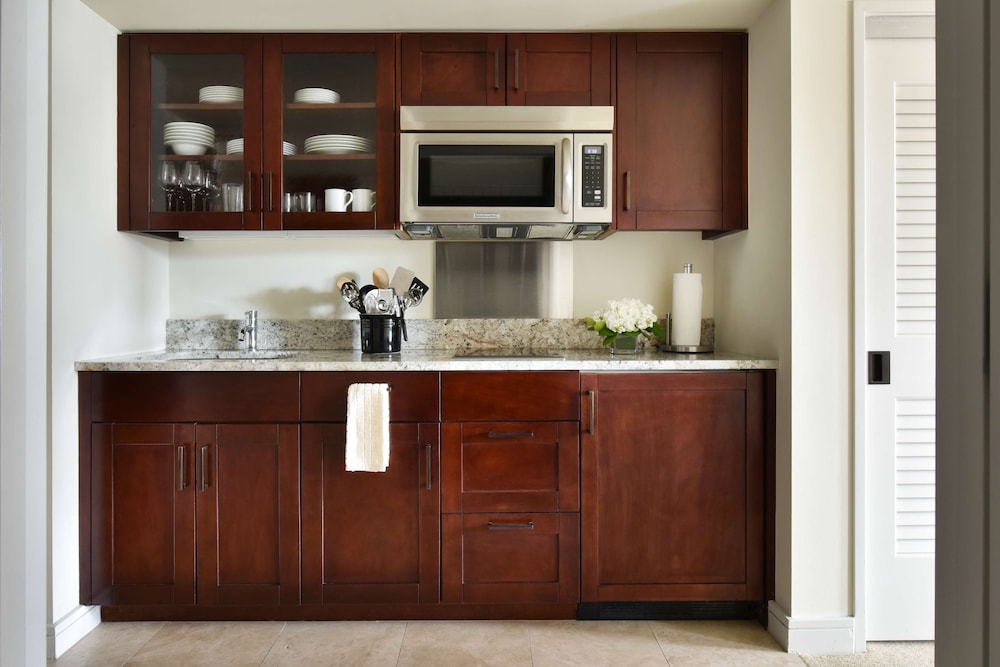 Ka La'I Suite, 2 Bedrooms With Den, Ocean View