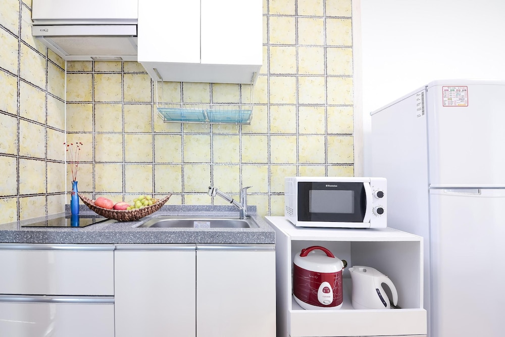 Basic Room, 1 Bedroom (301) - Photo 5