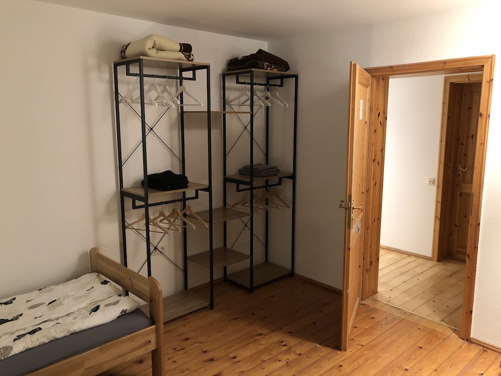 Classic Twin Room photo 2