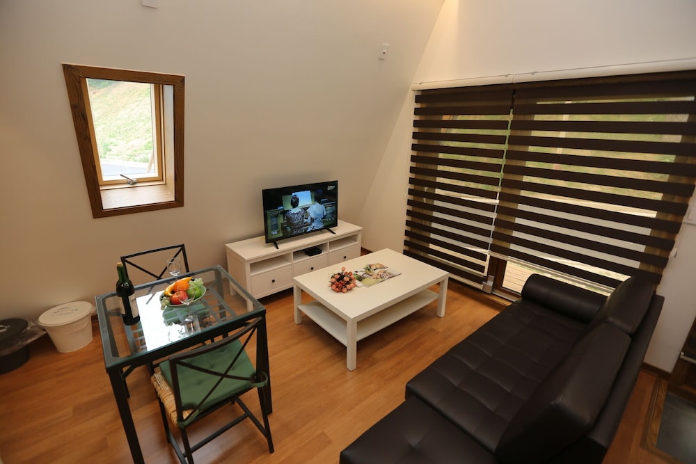 Villa (A-Type) photo 3
