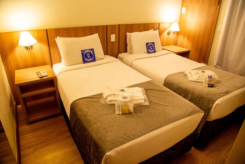 Luxury Room, Lake View (Family) - Photo 1