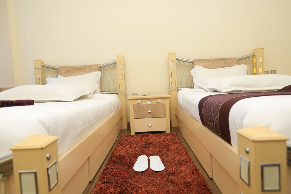 Basic Twin Room, 2 Bedrooms, Lake View
