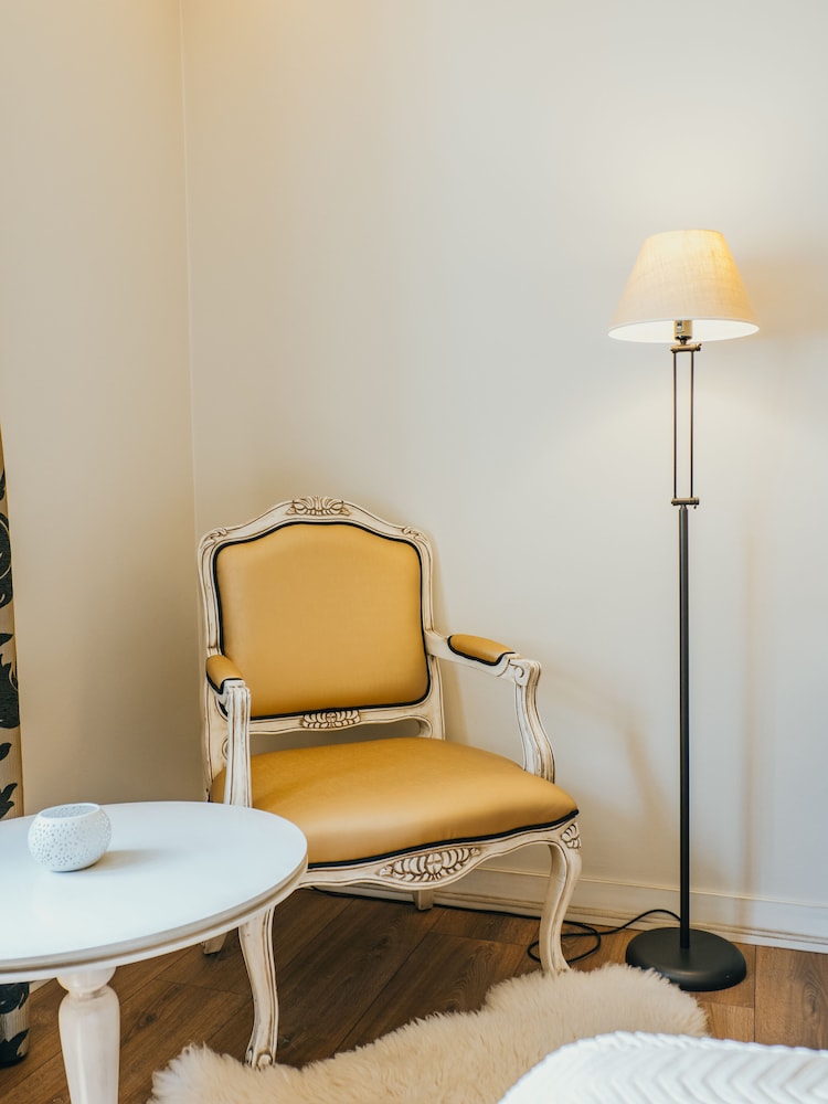 Superior Room - Photo 11