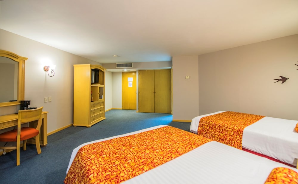 Double Room (2 Camas Matrimoniales) - Photo 6