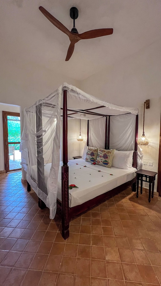 Standard Double Room, Garden View