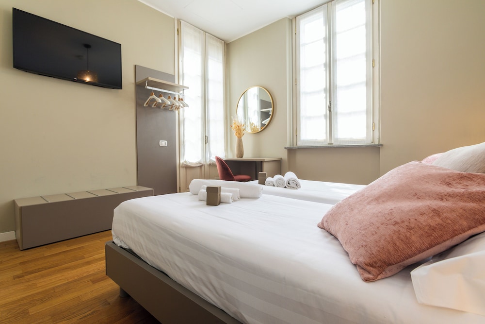 Twin Room (Room 3) (Room 9) (Room 12)
