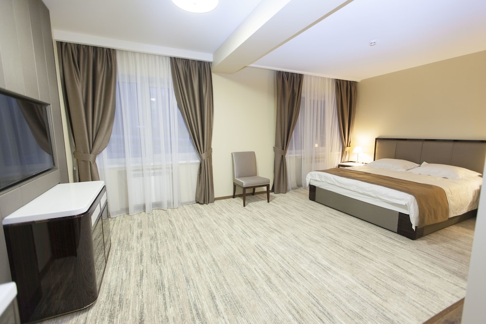 Junior Suite (Main building)