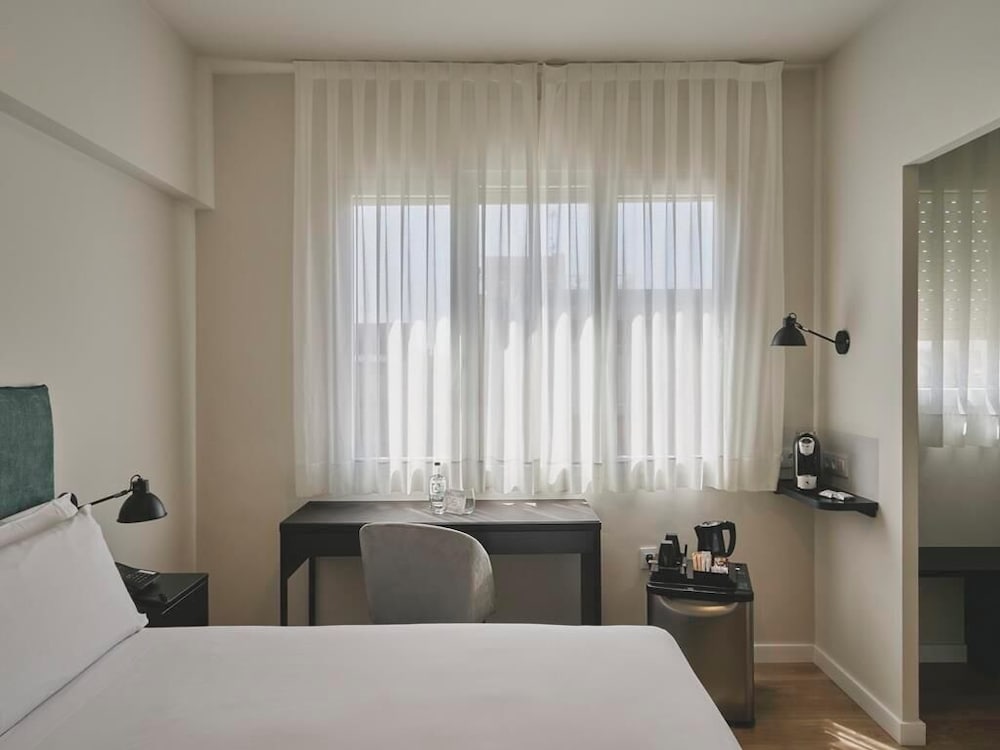 Standard Twin Room photo 3