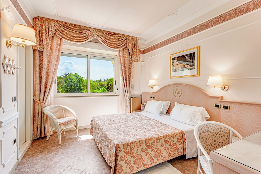 Economy Double Room photo 1