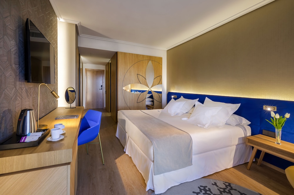 Premium Room - Photo 3