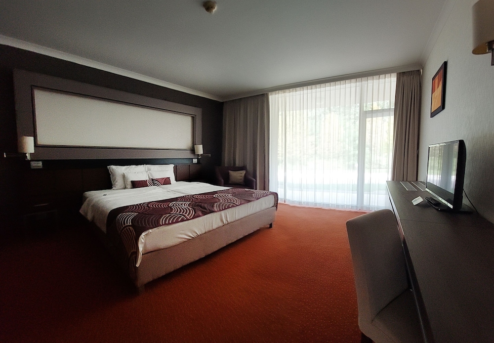 Apartment, 2 Bedrooms, Ground Floor