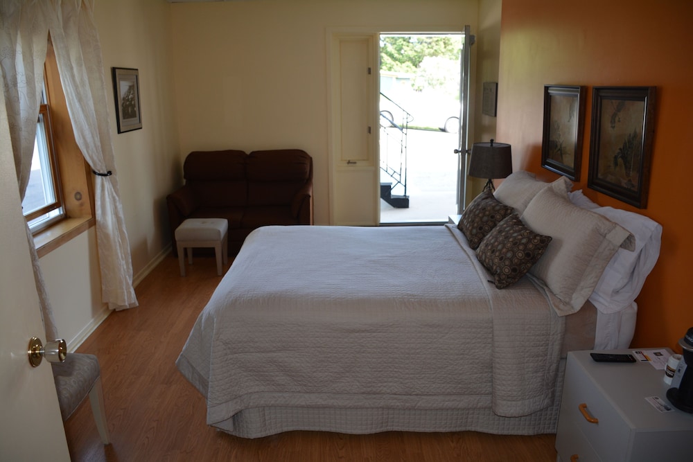 Standard Room, 1 Double Bed photo 3