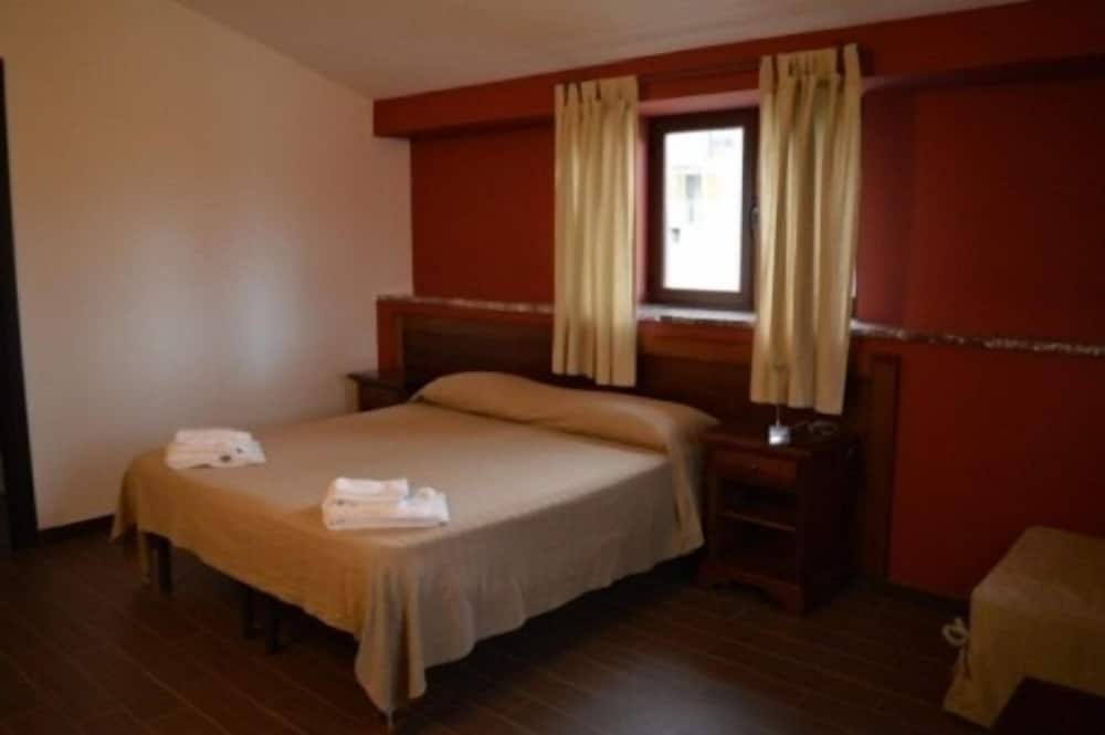 Exclusive Triple Room, Multiple Beds photo 1