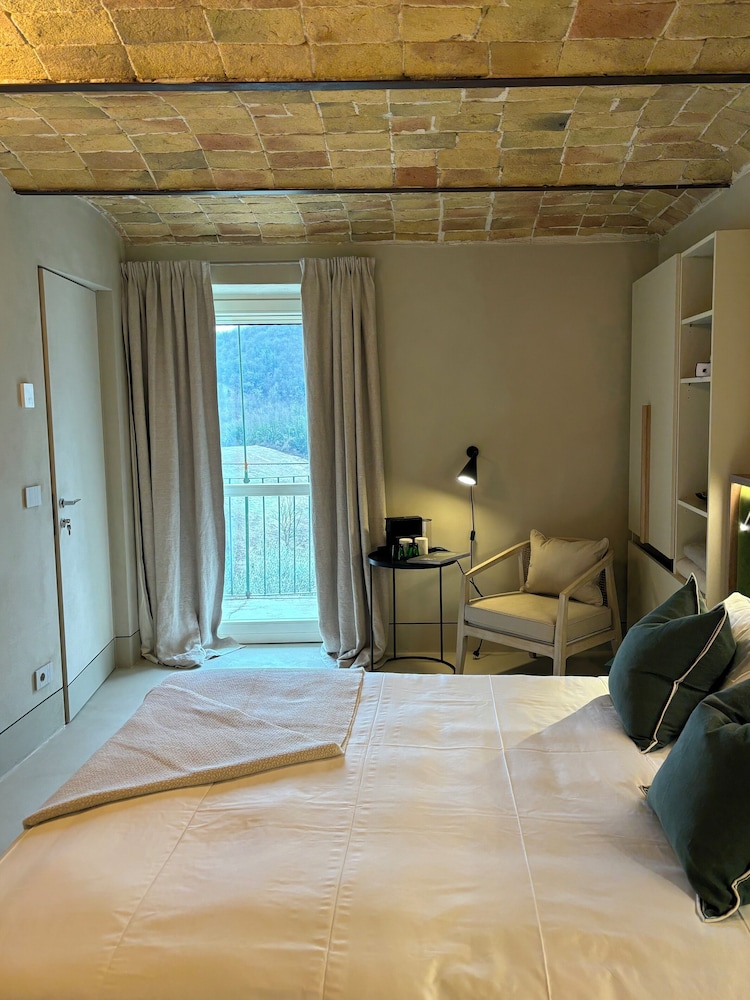 Superior Double Room, Balcony, Pool View photo 3