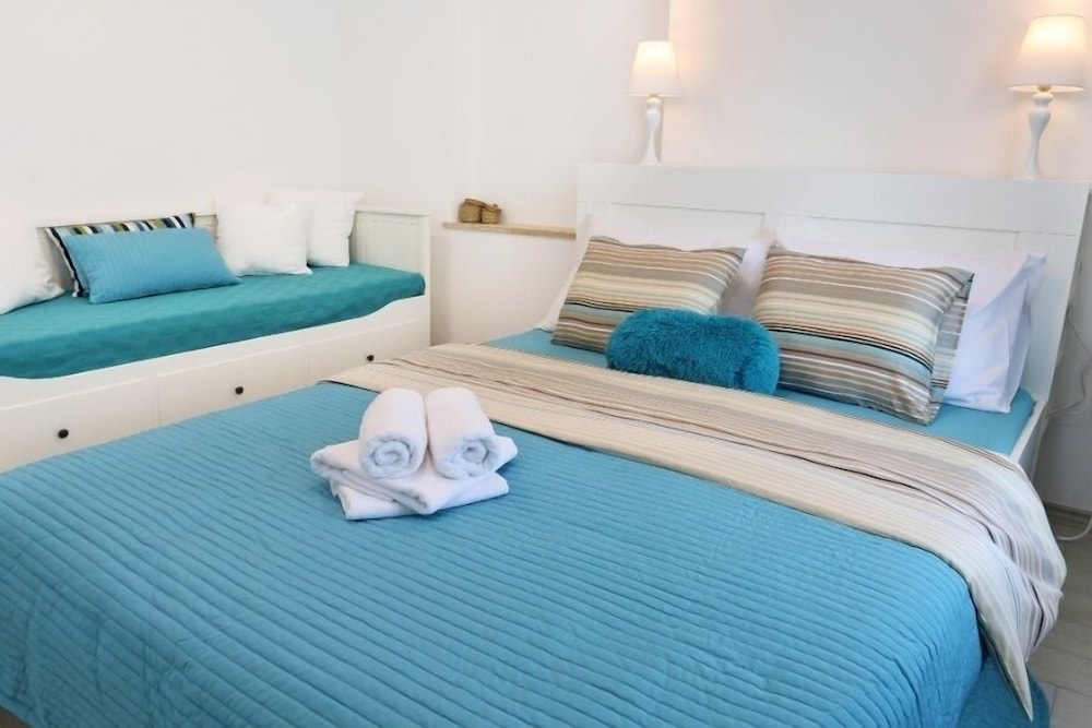 Classic Quadruple Room, Ground Floor photo 3
