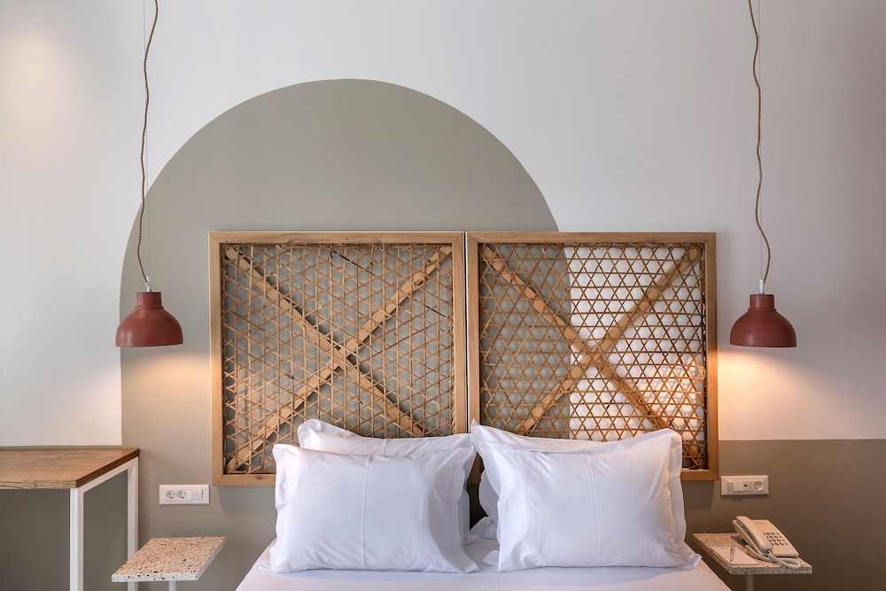 Double Room, Sea View (Sunset) - Photo 5