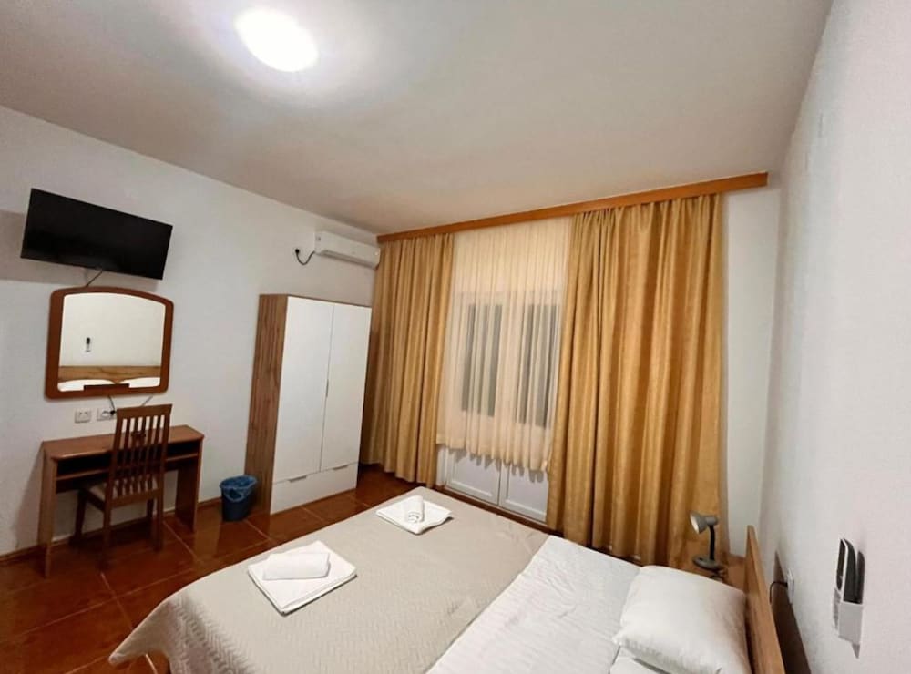 Apartment (Apartment with Balcony and Sea View 1)