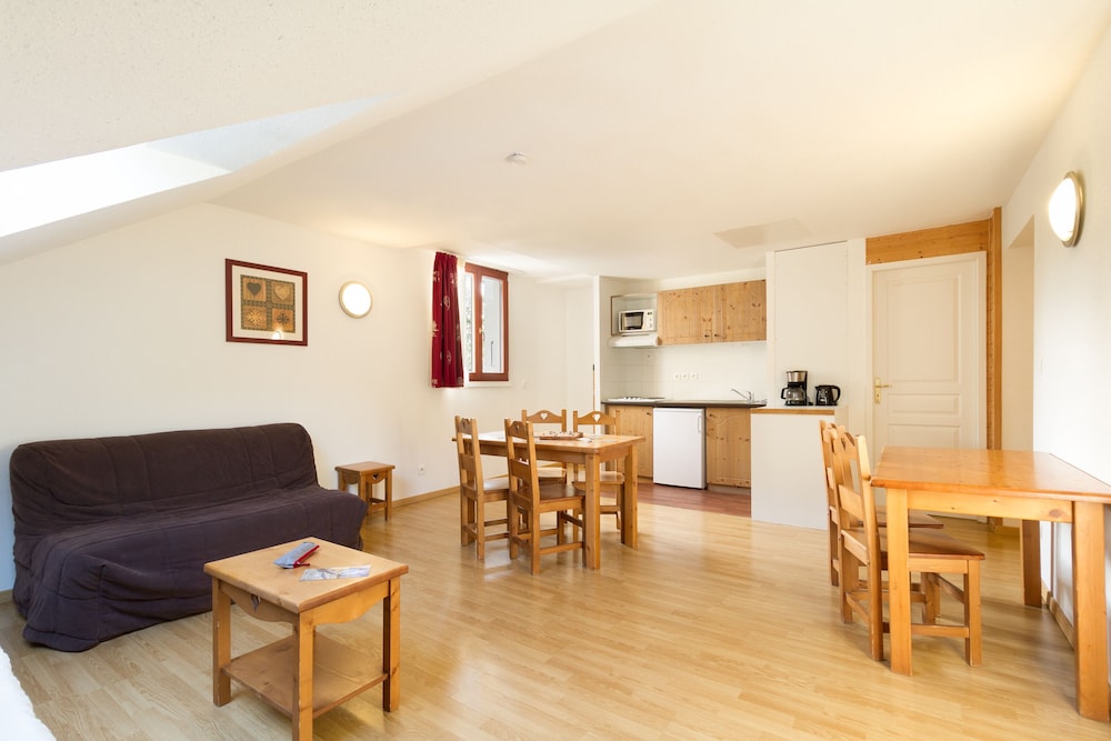 Apartment - Photo 8