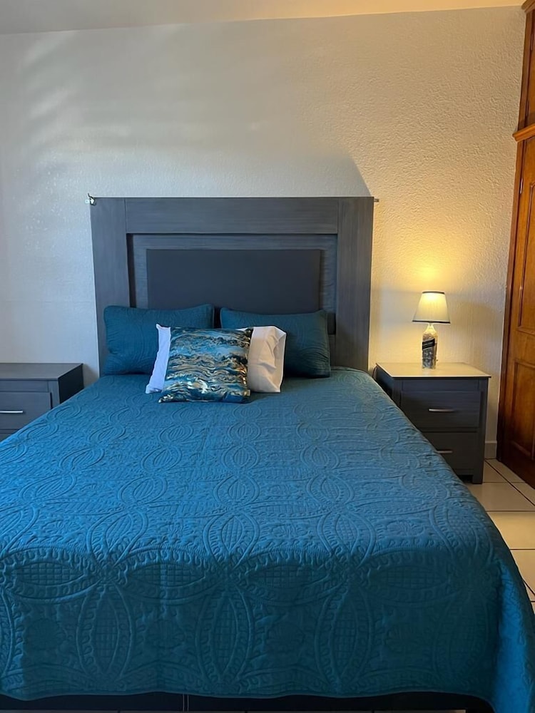 Executive House, 2 Bedrooms, Courtyard View photo 2