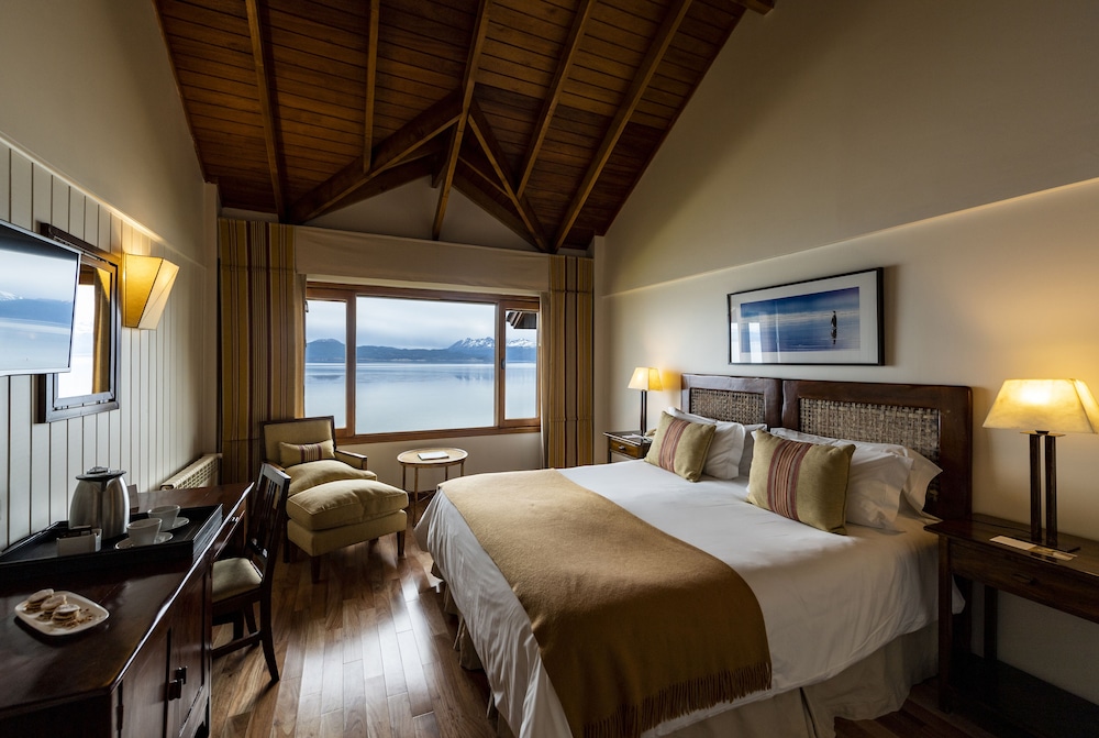 Premium Vista Canal Beagle