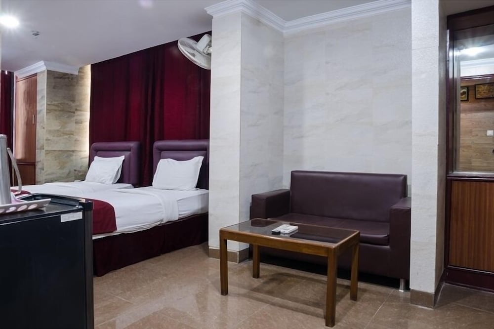 Deluxe Double or Twin Room photo 2