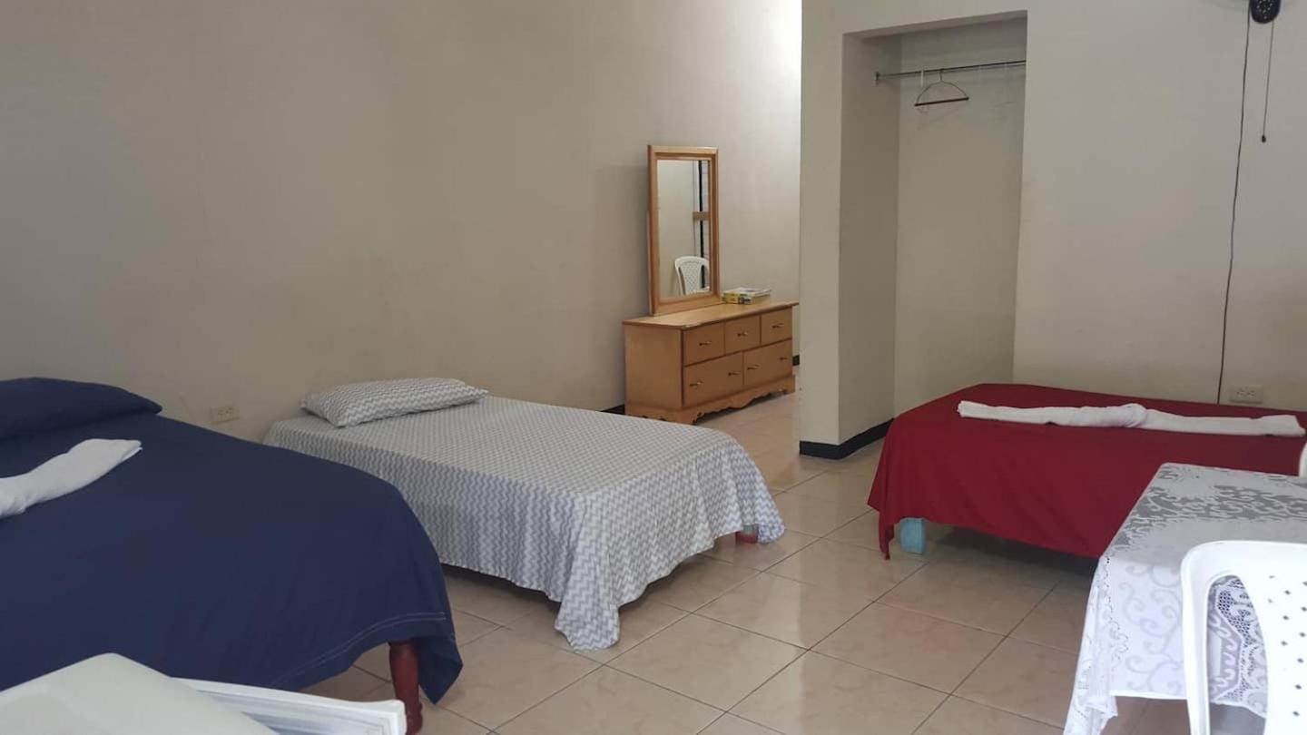 One-Bedroom House photo 1